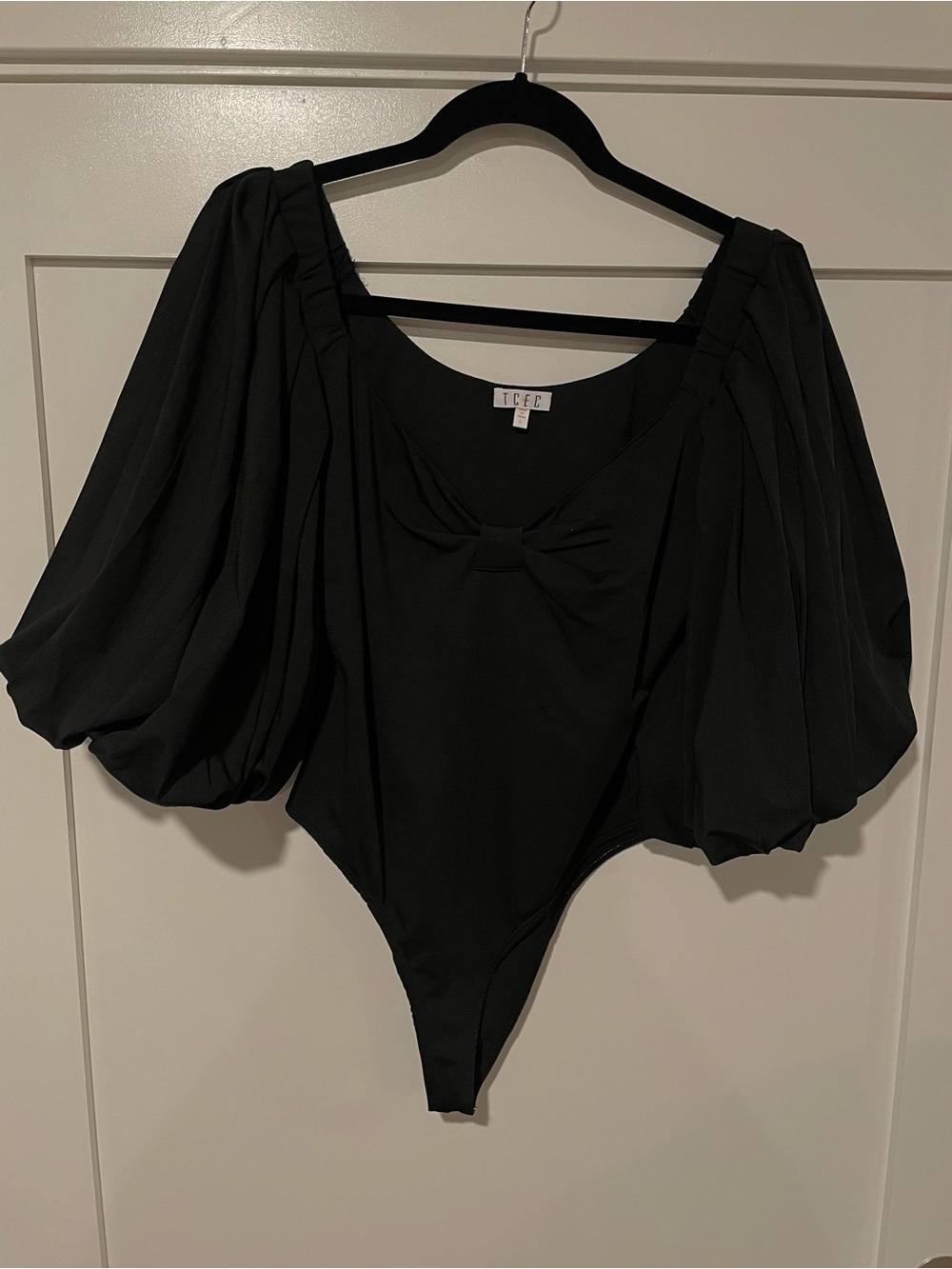 VICI Black Puff-Sleeve Bodysuit